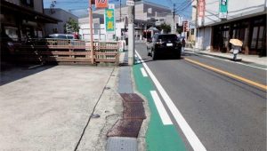▲整備前の河内長野駅前通り