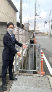 ▲(株)吉年前にて